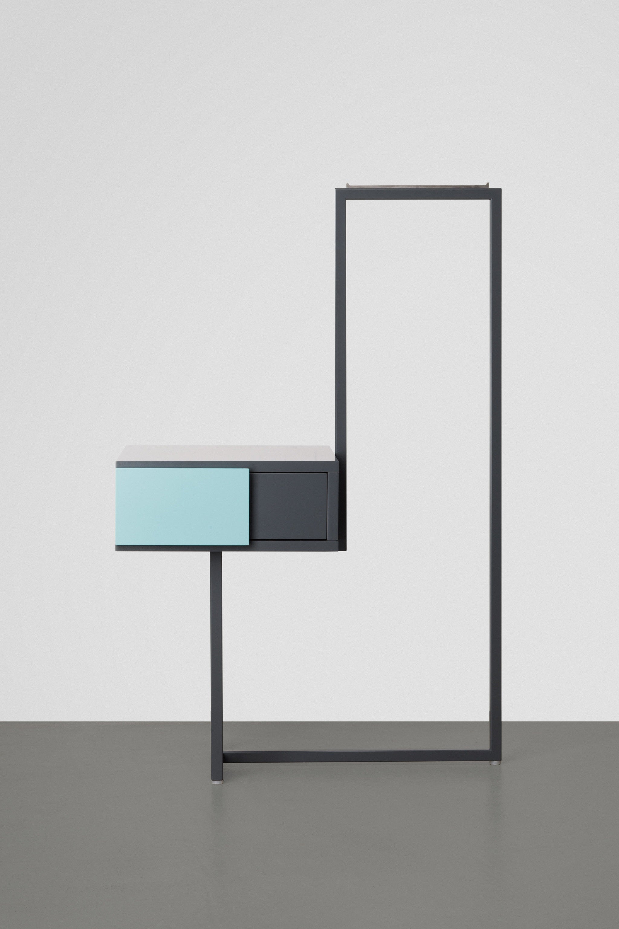 Teca Bedside Dressboy